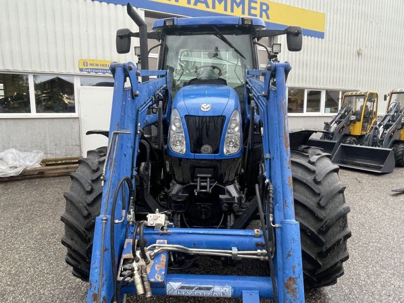 New Holland TS135A