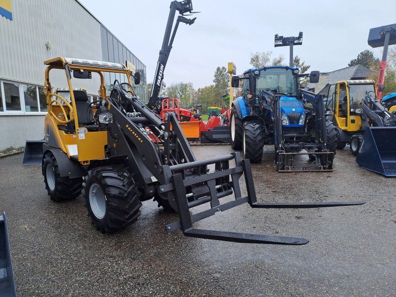 Eurotrac W 12 S