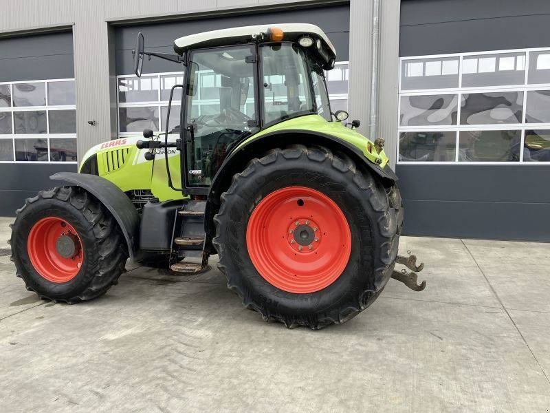 Claas ARION 640 CEBIS