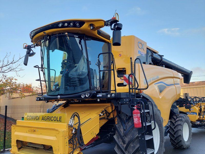 New Holland CX 8.70