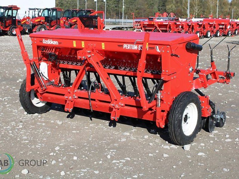 Mechaniczny siewnik zbożowy zaczepiany Pertum-S300 jednotalerzow