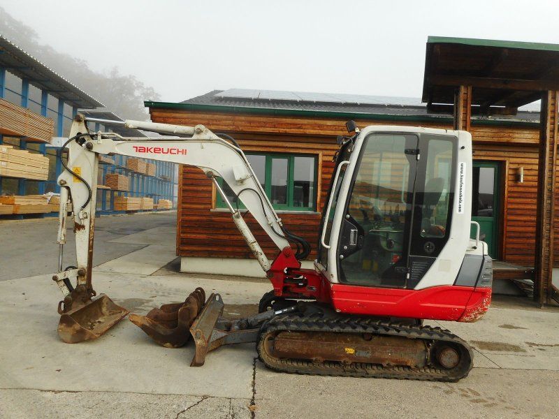 Takeuchi TB 235 ( 3.530kg ) hydr. SW + 3 Löffel