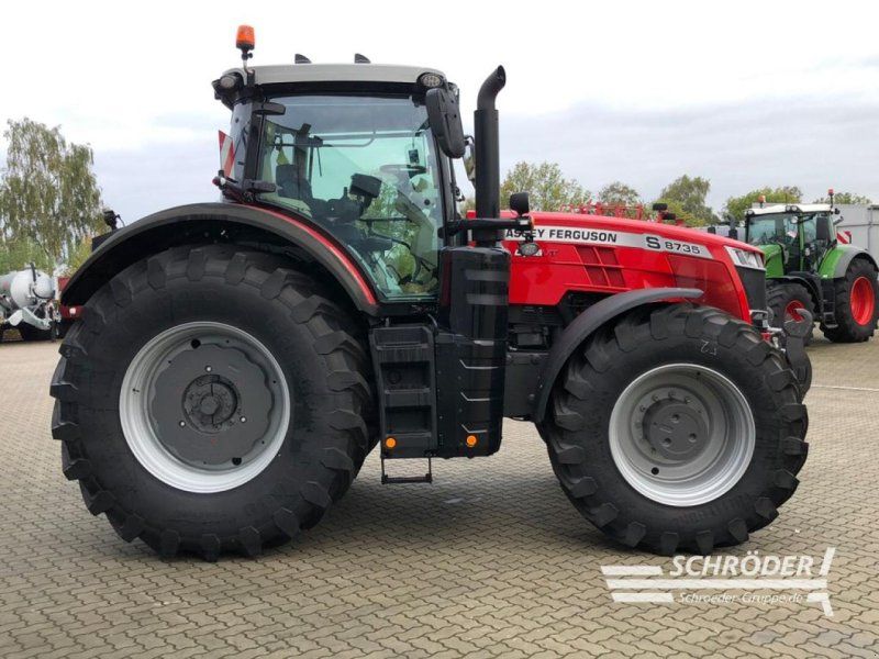 Massey Ferguson 8735 S DYNA-VT EXCLUSIVE