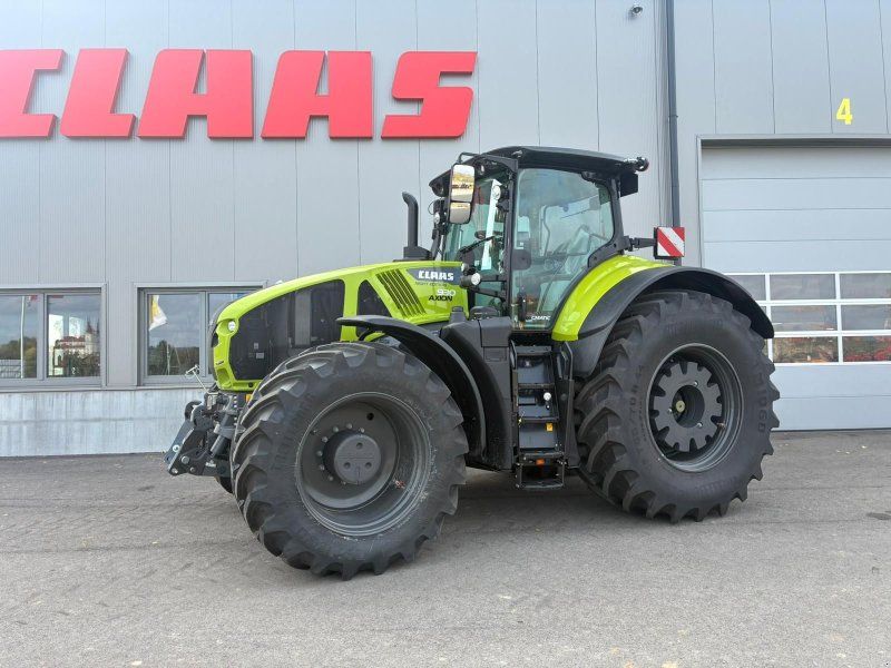 Claas Axion 930 CEBIS (Stage V)