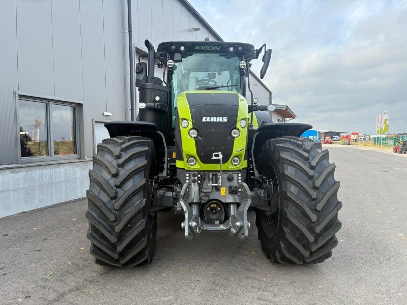 Claas Axion 930 CEBIS (Stage V)