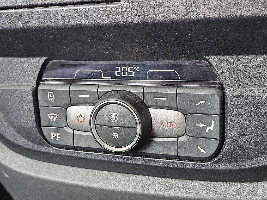 DAF XF 530 fan carrier lift