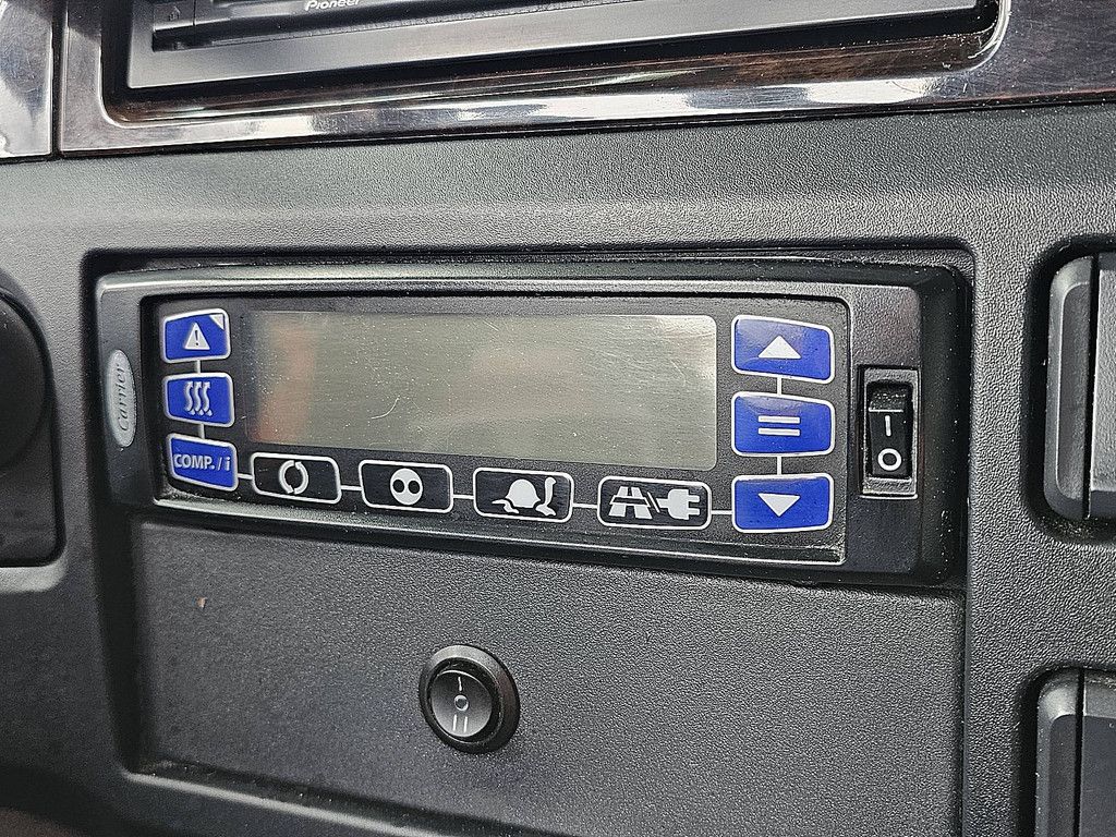 DAF XF 530 fan carrier lift