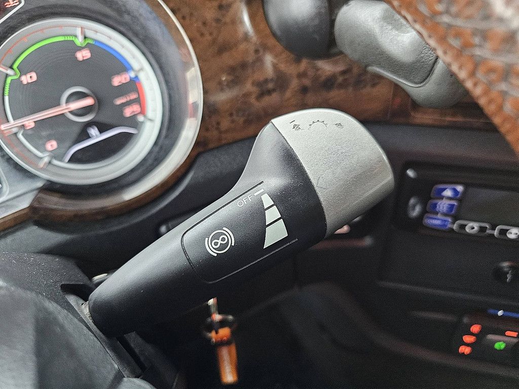 DAF XF 530 fan carrier lift