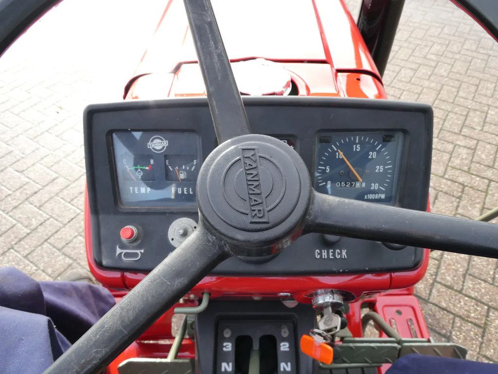 Yanmar YM1702 4wd / 0527 Draaiuren / Miditrekker