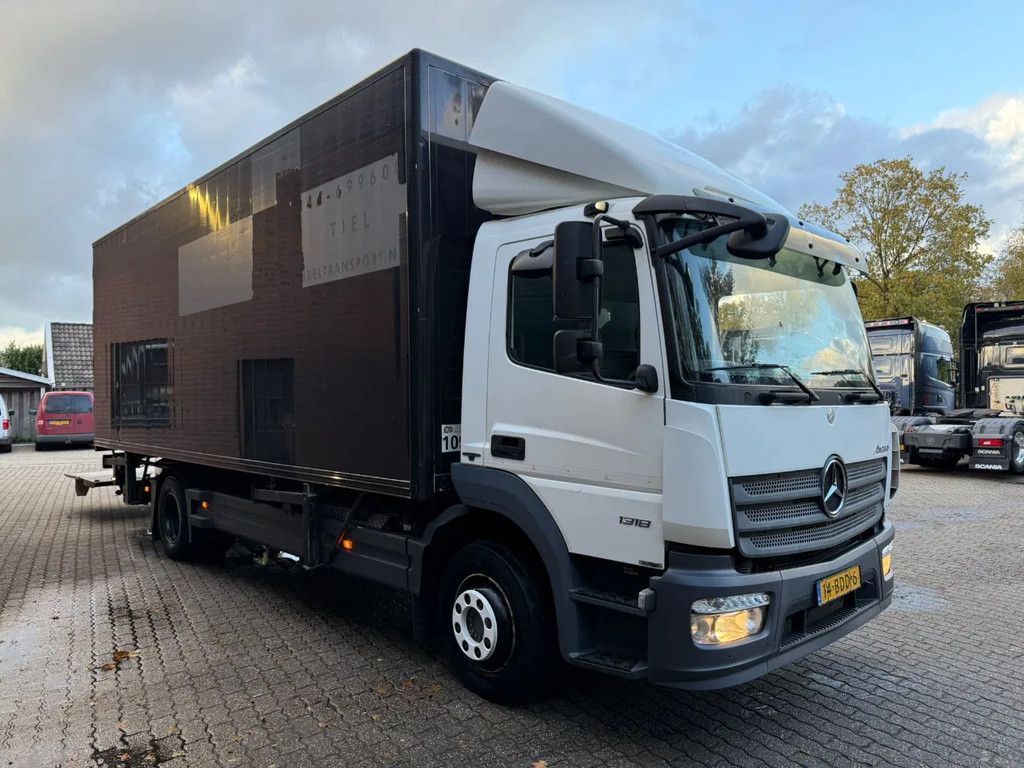Mercedes-Benz Atego 1318 4X2 BDF Koffer Standairco 2.000KG LBW APK 07-2026