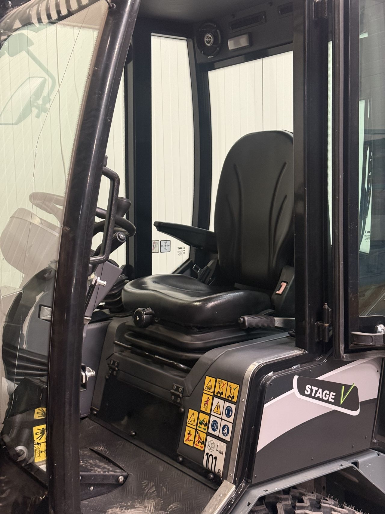 Giant g2700 HD ( 690 uur ) extra pomp