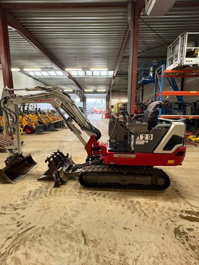 Takeuchi TB 225