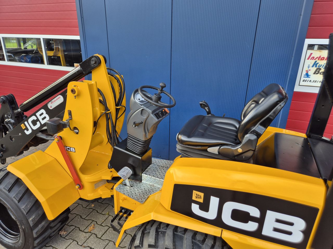 JCB 403 WLS SHOVEL BOUWJAAR 2011 MET 2160 UUR