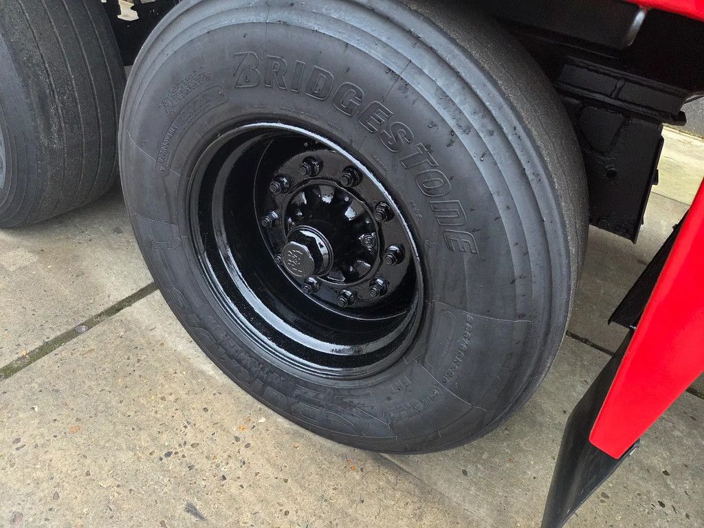 Floor 3 as BLADGEVEERD hydr geremd langzaamverkeer kent refit.