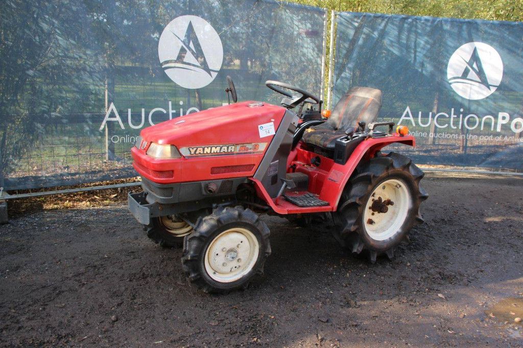 Minitraktor Yanmar KE-3 Diesel 13 PS