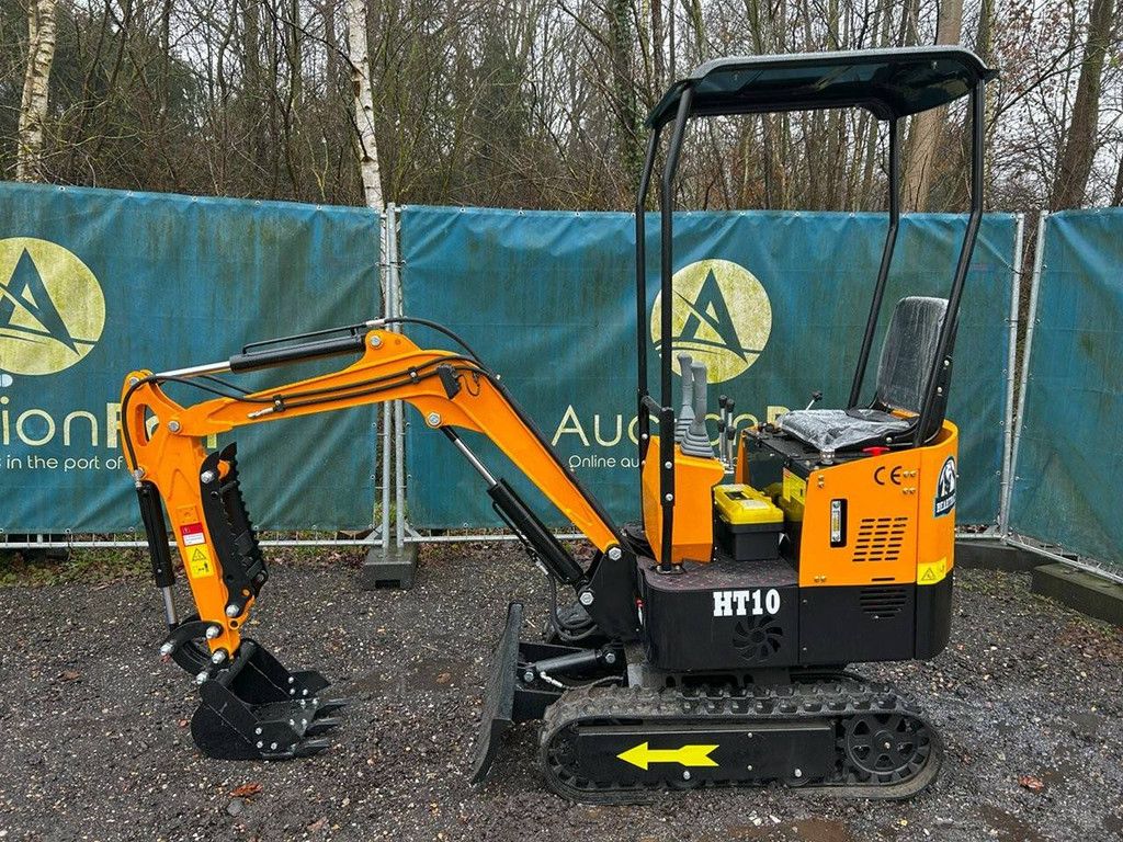 Mini excavator Beartrac HT10 Diesel 9.5 hp 2024 New with thumb