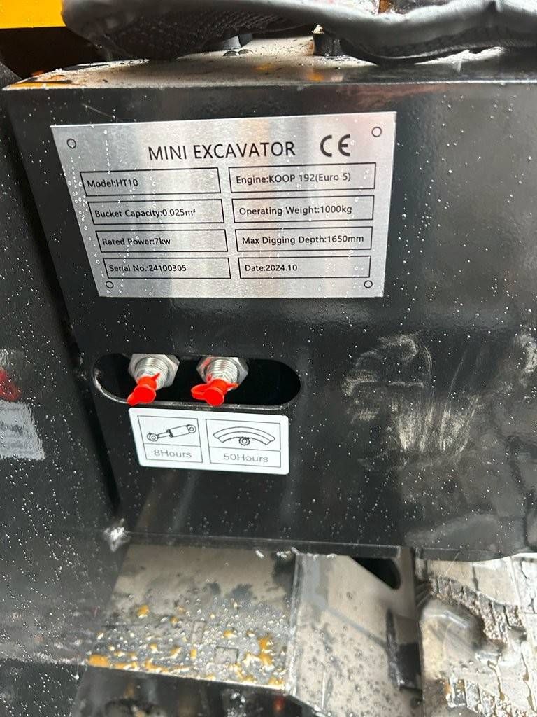 Minigraver Beartrac HT10 Diesel 9.5pk 2024 Nieuw met duim