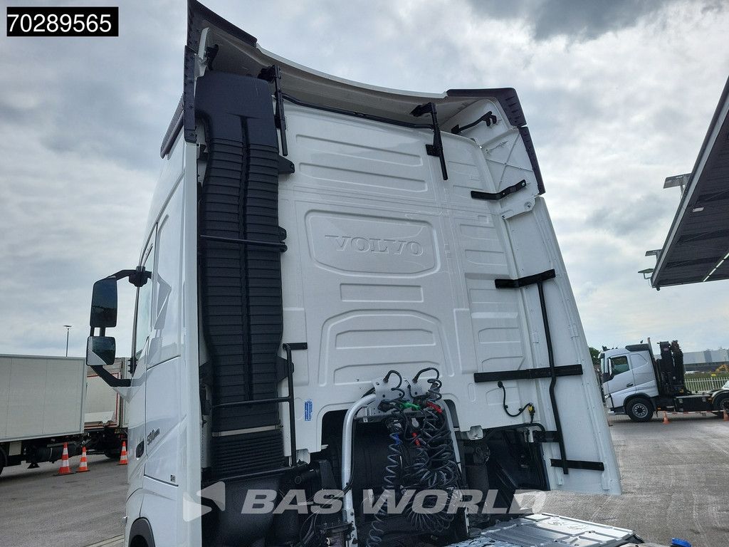 Volvo FH 500 4X2 2xTanks I-ParkCool Navi ACC Euro 6