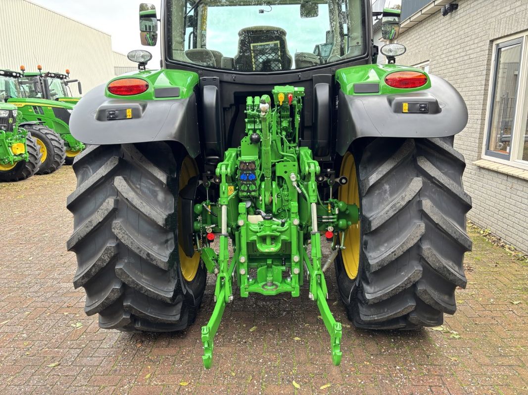 John Deere 6R130 Autopower met John Deere 643R Voorlader