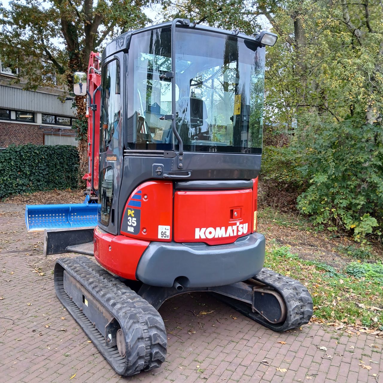 Komatsu Pc35Mr-3 Minigraver met Slootbak.