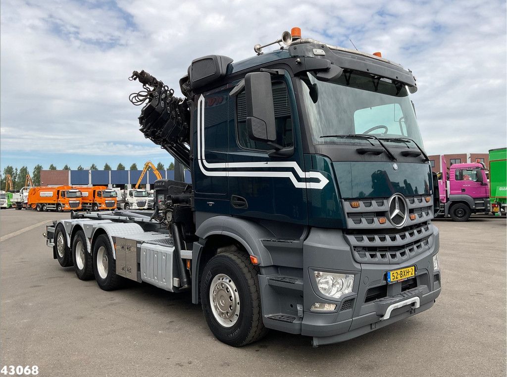 Mercedes-Benz Arocs 3251 8x4 Euro 6 Hiab 28 Tonmeter laadkraan