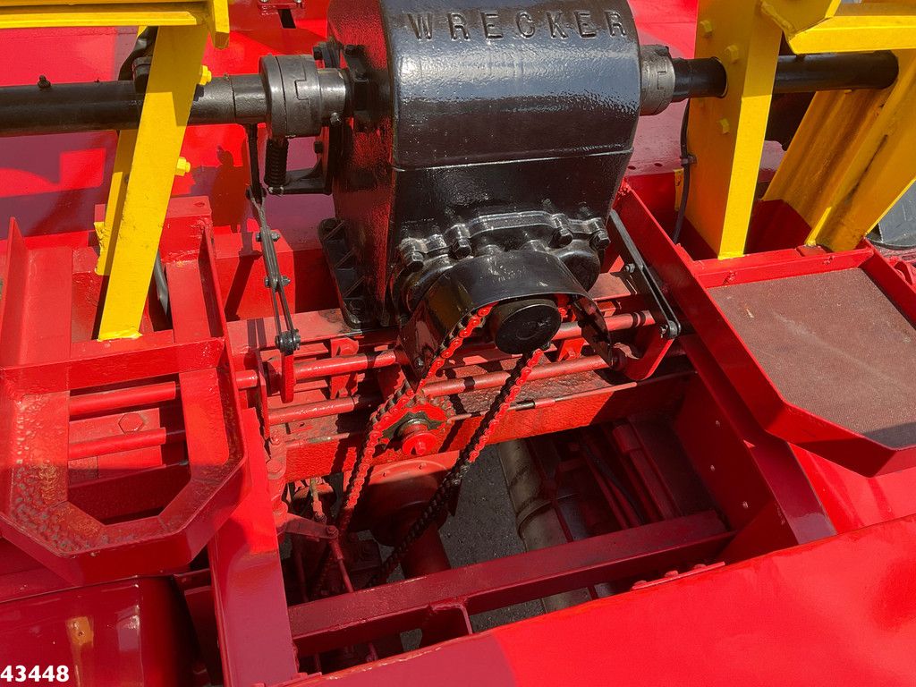 Scania Vabis L76 Ernest Holmes wrecker