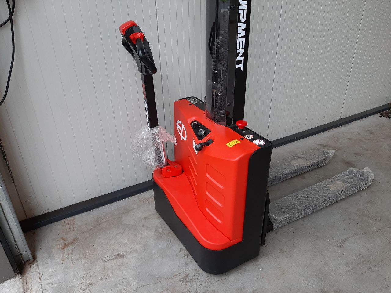 Ep elektrische stapelaar es12-12mm 1955 mm 1200 kg demo machine