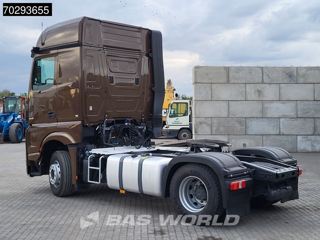 Mercedes Actros 1848 4X2 BigSpace Retarder 2x Tanks ACC Standklima MirrorCam Euro 6
