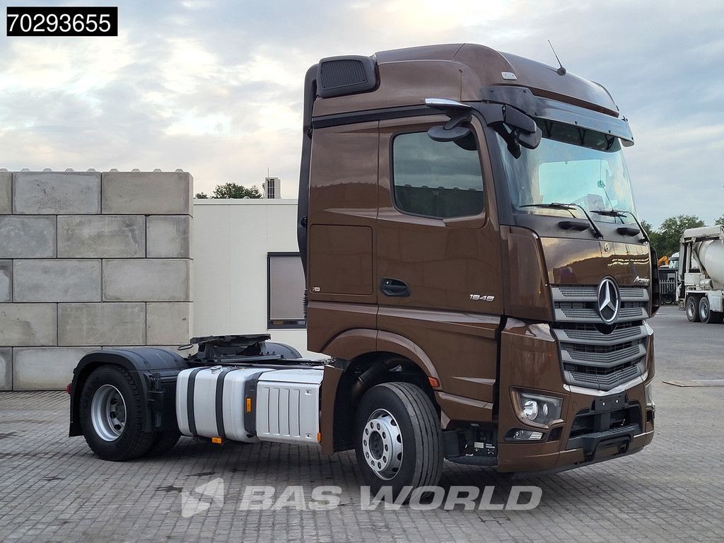Mercedes Actros 1848 4X2 BigSpace Retarder 2x Tanks ACC Standklima MirrorCam Euro 6