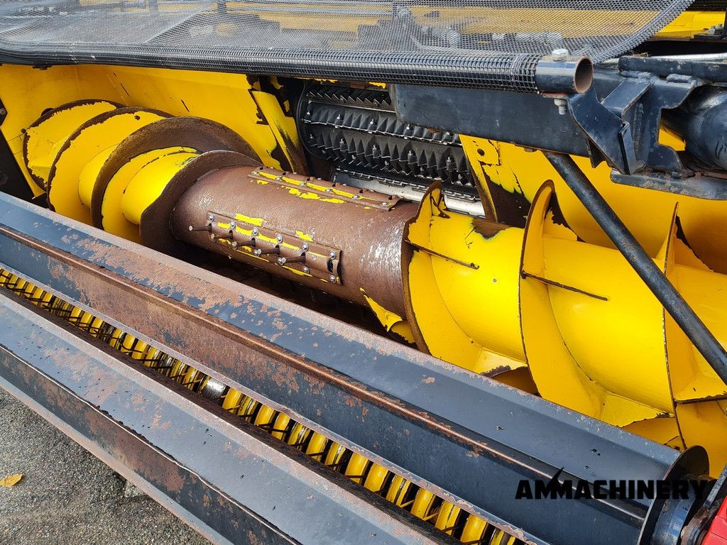 New Holland 300FP pick-up