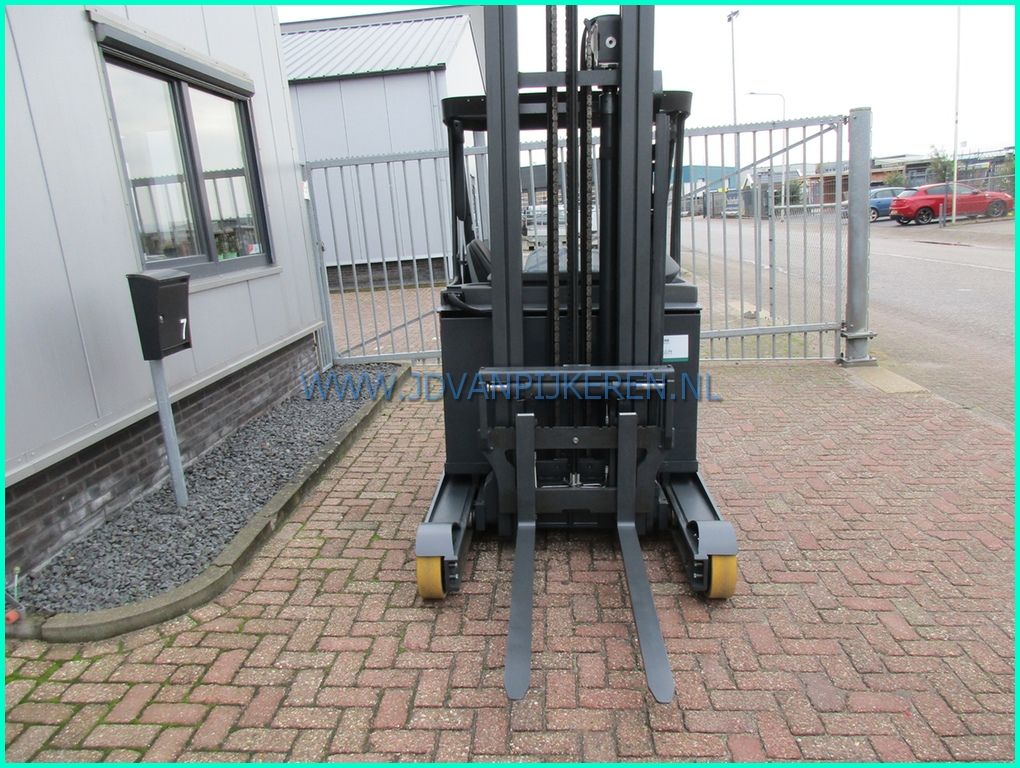 Linde R14-01 triplex7m+freelift+sideshift+battery79% 2019