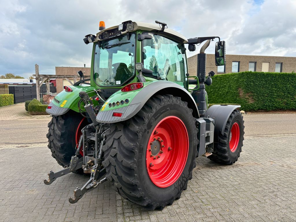 Fendt 724 Vario S4 Profiplus