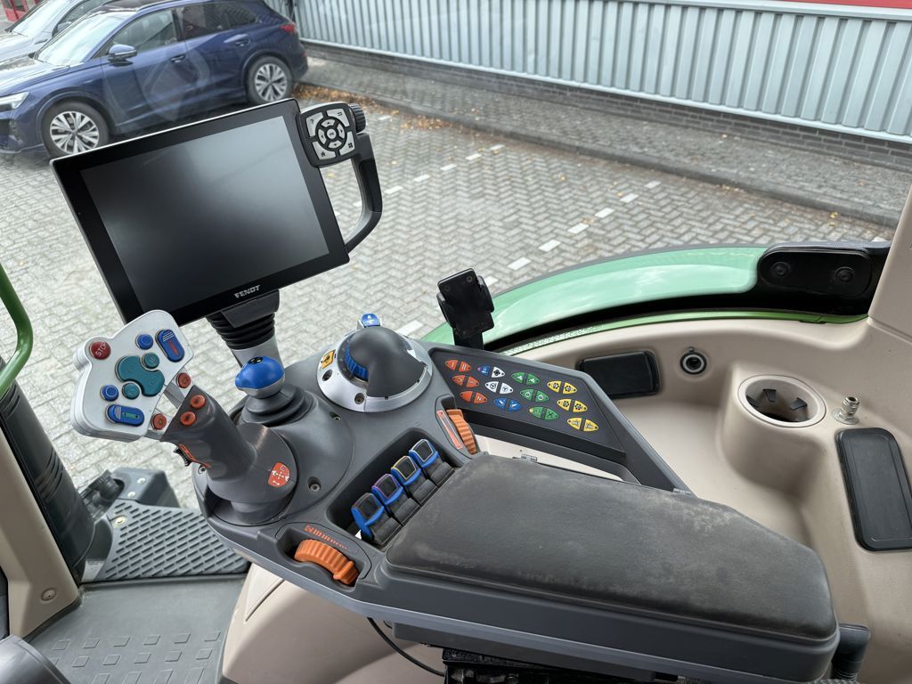 Fendt 724 Vario S4 Profiplus