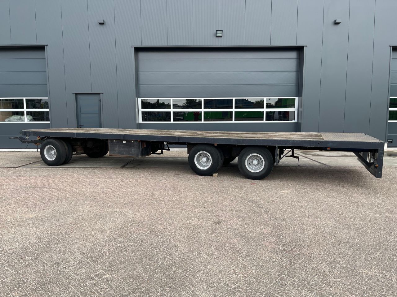 10m lage landbouwaanhanger platte wagen balenwagen