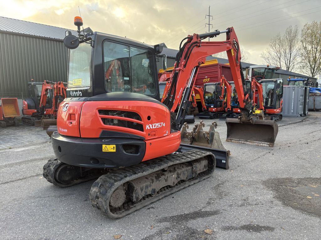 KUBOTA KX057-4