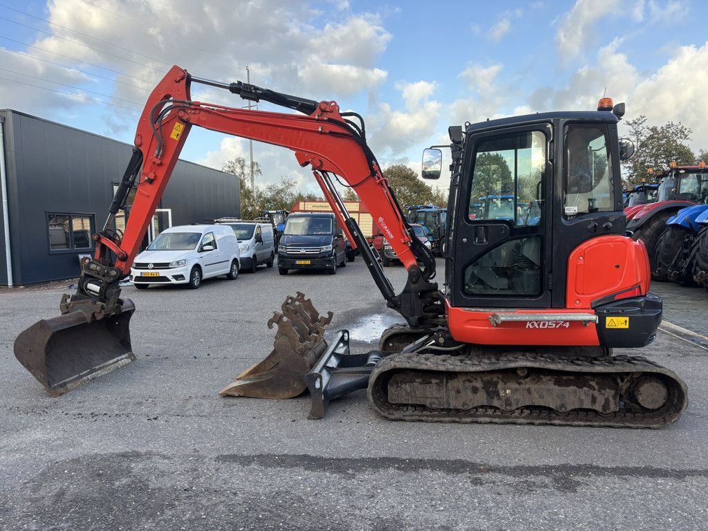 KUBOTA KX057-4