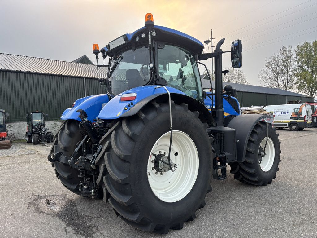 NEW HOLLAND T7.230 AC STAGE V