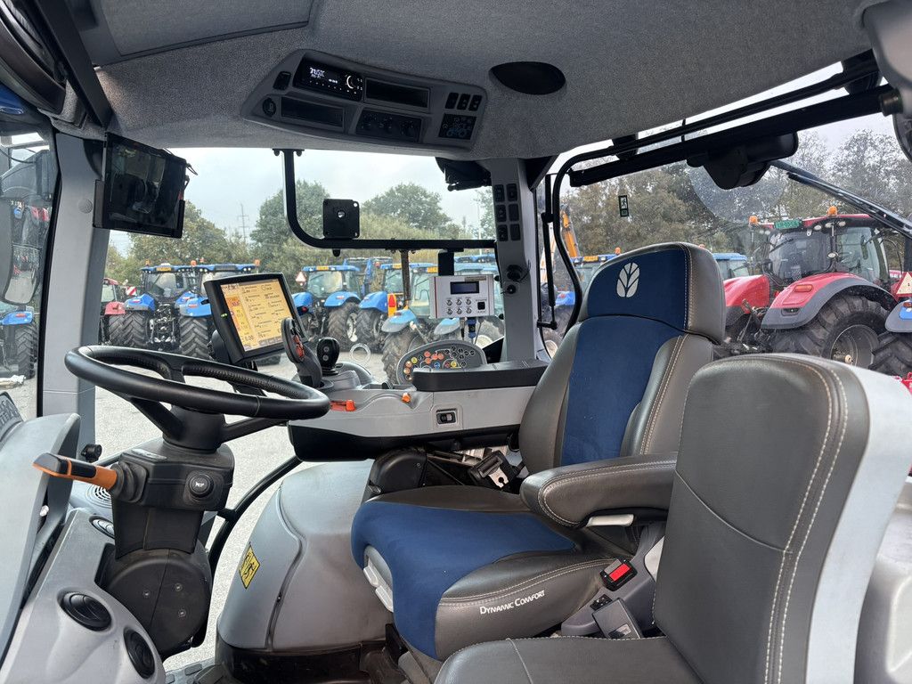 NEW HOLLAND T7.230 AC STAGE V