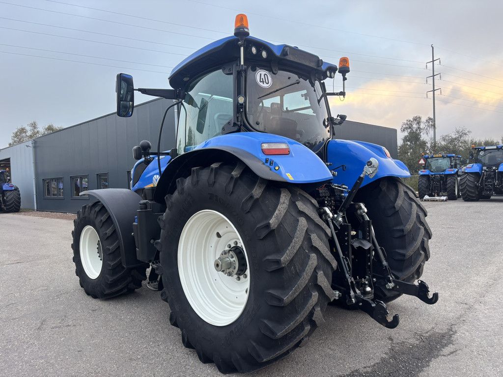 NEW HOLLAND T7.230 AC