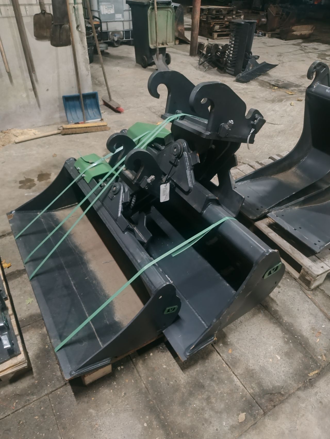 Aanbouwdelen cw05 cw10 bakken grijpers pallet lepels grondboor