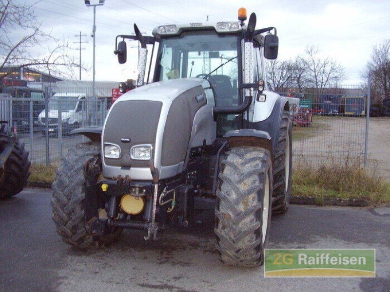 Valtra Gebr. Allradschlepper M