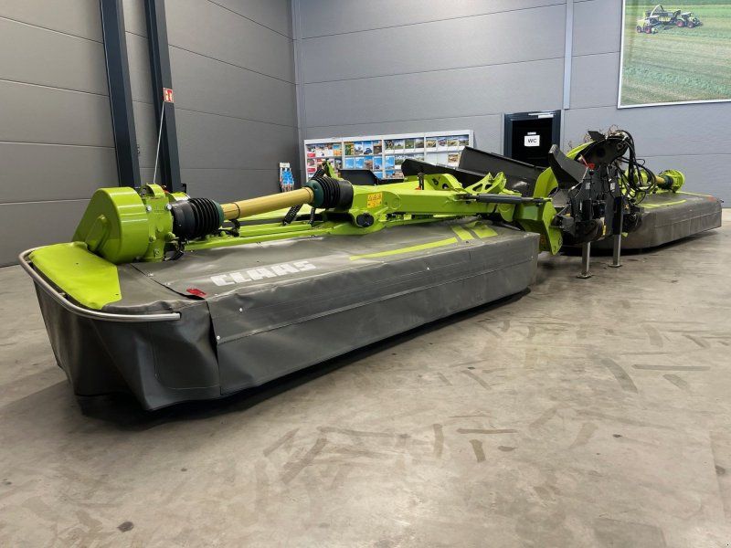 Claas Disco 9300 Direct Swather