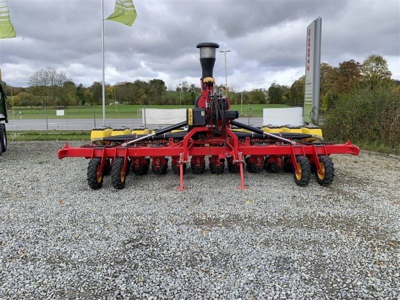 Väderstad TEMPO TPV 12