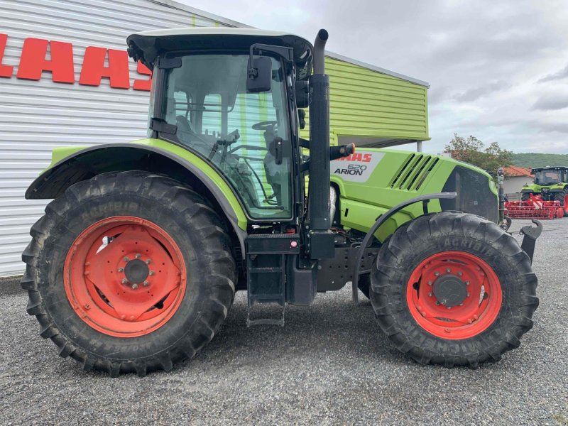 Claas ARION 620 T4I CIS