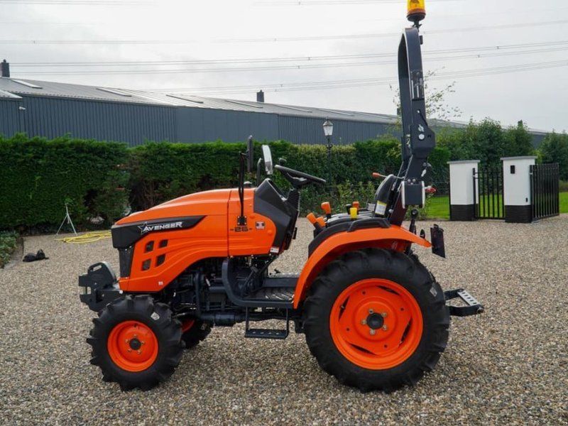 Kleintraktor AVANGER 26