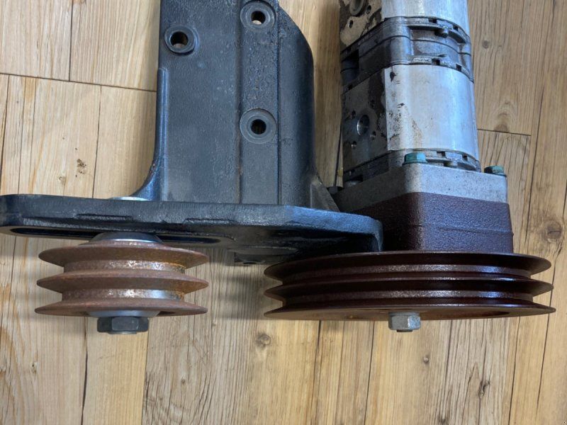 MAN zum TGM 18.320 Hydraulikpumpe / Zahnradpumpe 515 800 013 A-11 76