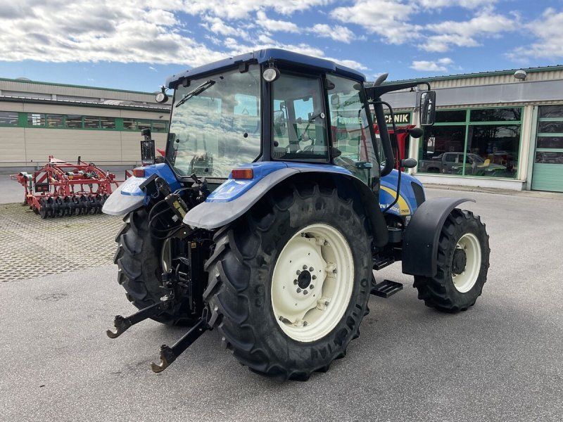 New Holland T 5030