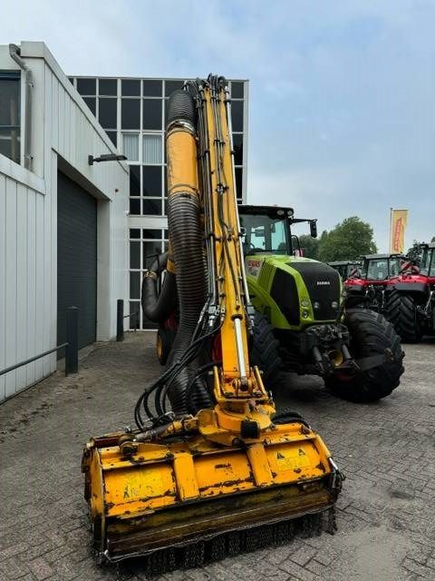 CLAAS Claas 820 + Herder MBKA513LS maaiarm