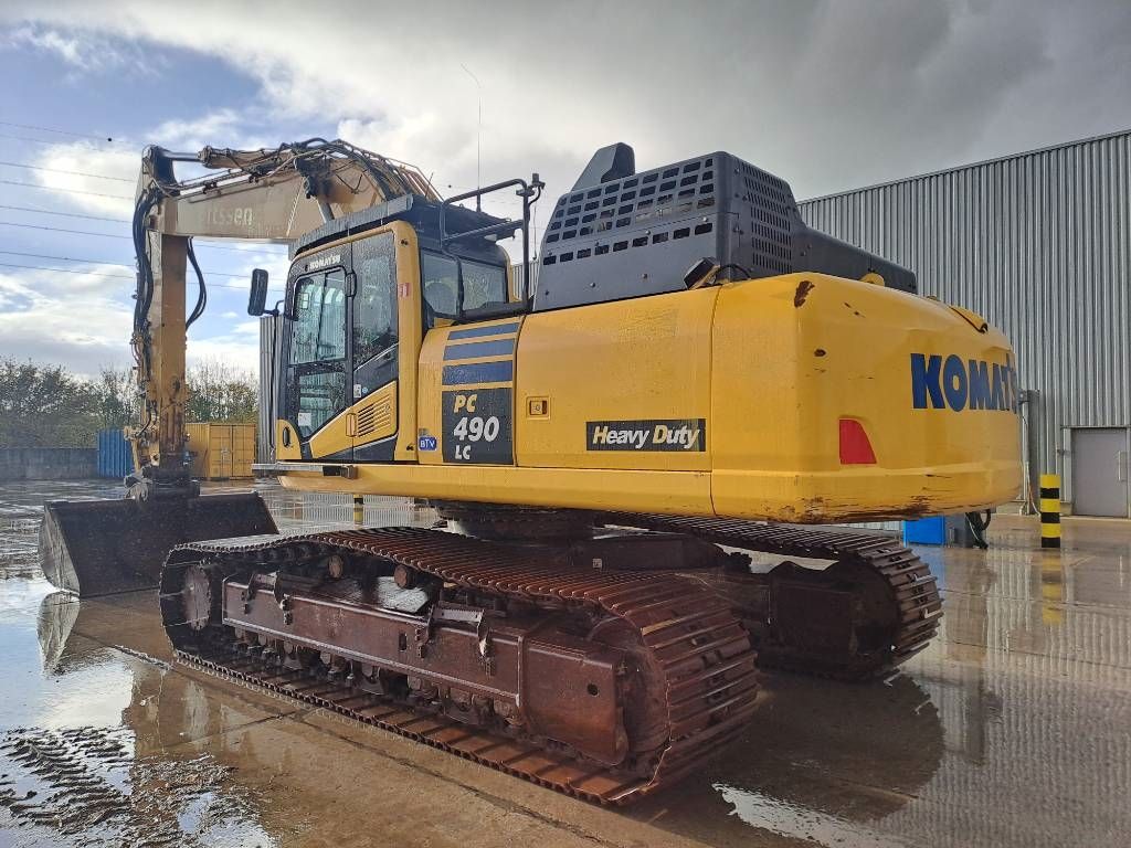Komatsu PC490LC-11