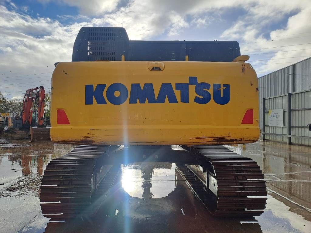 Komatsu PC490LC-11